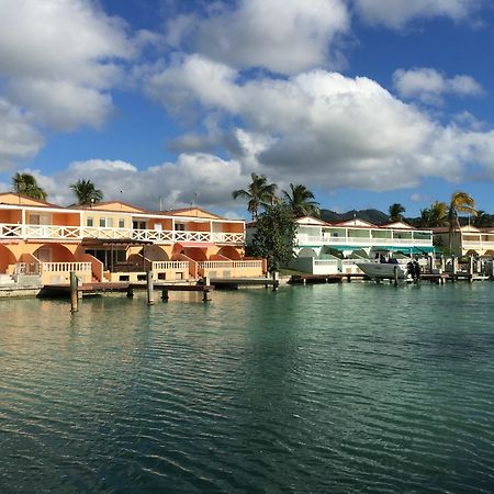 Antigua Chiama Italia Villas Jolly Harbour Bagian luar foto