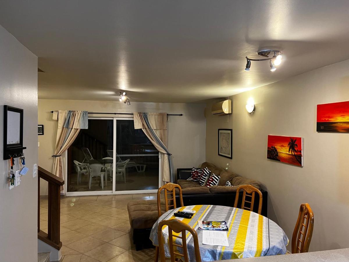 Antigua Chiama Italia Villas Jolly Harbour Bagian luar foto
