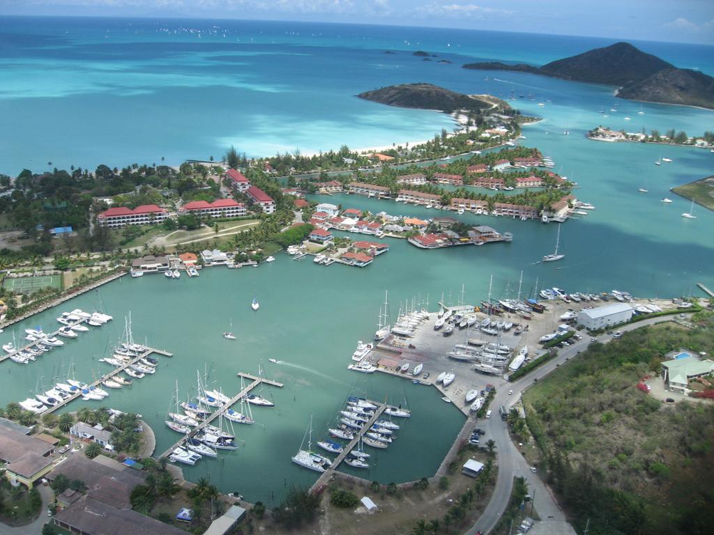 Antigua Chiama Italia Villas Jolly Harbour Bagian luar foto
